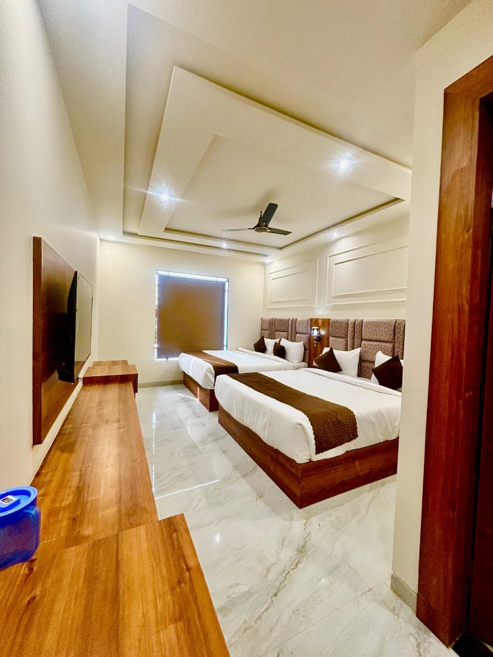 64e6eb31-2058-4187-979a-864297fa93c2